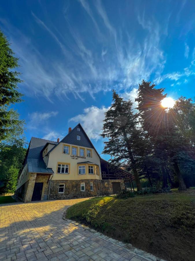 Resort Luft Sneznik Bagian luar foto